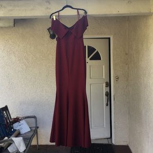 maddison sleeveless mermaid dress